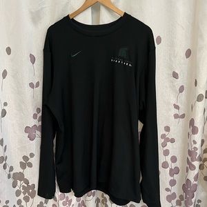 Nike dry fit extra large Spartan Michigan State long sleeve